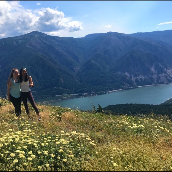 Meet your Posher, Kelly - Picture 2 of 6